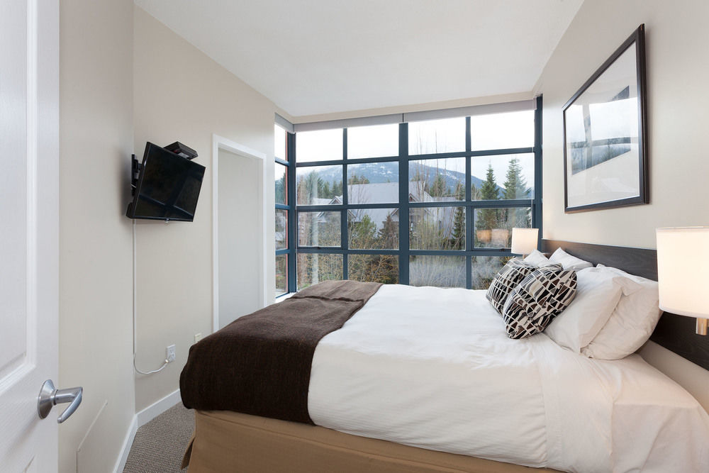 Beautiful Whistler Village Alpenglow Suite Queen Size Bed Air Conditioning Cable And Smarttv Wifi Fireplace Pool Hot Tub Sauna Gym Balcony Mountain Views Eksteriør billede